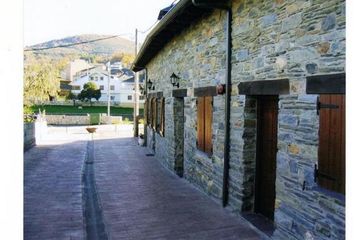 Chalet en  Vega De Espinareda, León Provincia