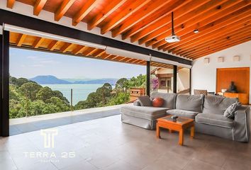 Casa en  Calle Fontana Bella 124-149, Avándaro, Valle De Bravo, México, 51200, Mex