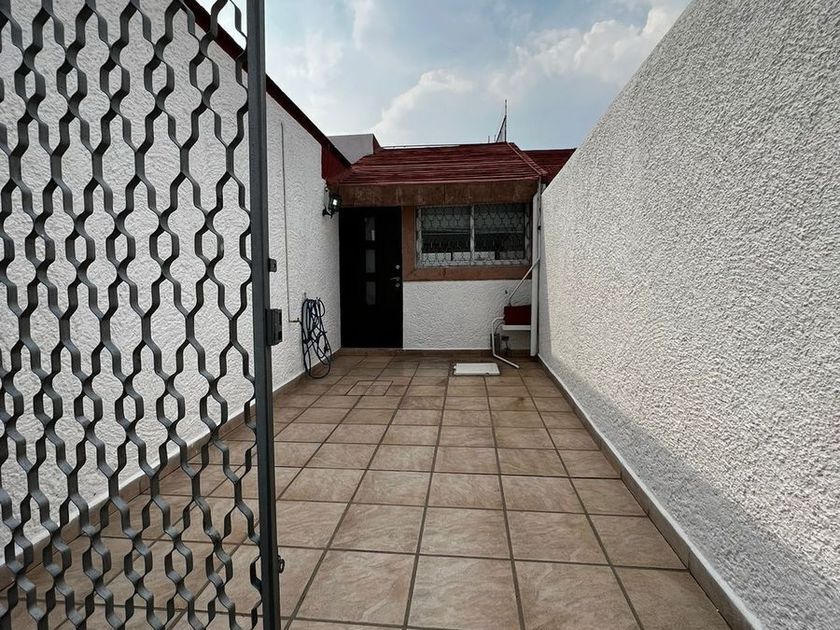 renta Casa en Lomas Verdes 6a Sección, Naucalpan de Juárez (EB-MV4933r)-  