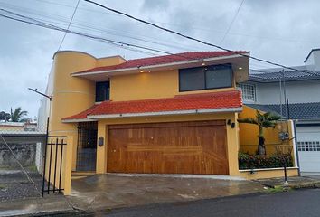 Casa en  Calle Constitución, Ricardo Flores Magón, Boca Del Río, Veracruz De Ignacio De La Llave, 94290, Mex