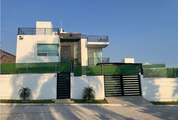 Casa en  Palmira Tinguindin, Cuernavaca, Morelos