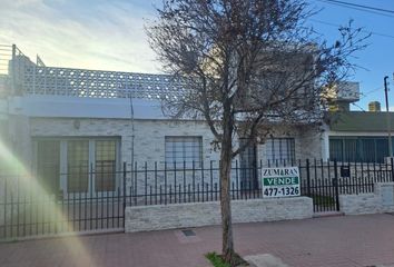 Casa en  Villa Azalais, Córdoba Capital