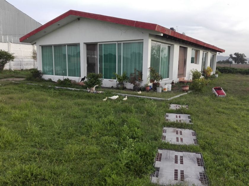 venta Casa en Plutarco Elías Calles, Santa Cruz de Juventino Rosas, Santa  Cruz de Juventino Rosas (10279)