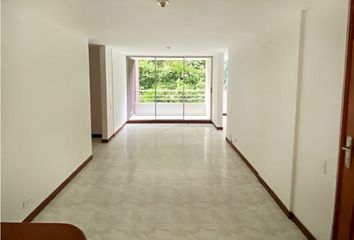 Apartamento en  Poblado, Medellín