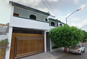 Casa en  Avenida General Guadalupe Victoria, Industrial Bravo, Culiacán, Sinaloa, 80120, Mex