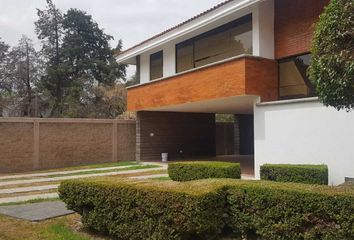 Casa en fraccionamiento en  Calle Eucaliptos, Cipreses Zavaleta, Puebla, 72150, Mex