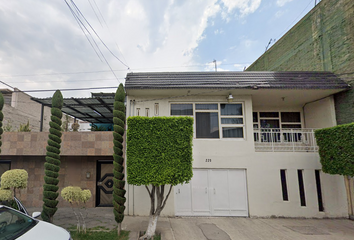 Casa en  Calle La Gaviota 298-346, Benito Juárez, Nezahualcóyotl, México, 57000, Mex