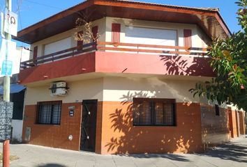 Casa en  Valentín Alsina, Partido De Lanús