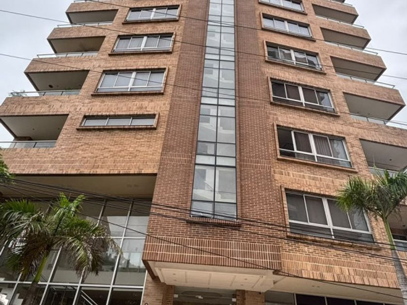 Apartamento en arriendo Altos De Riomar, Localidad Río-mar