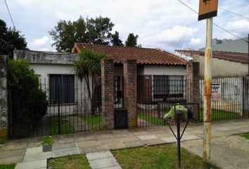 Casa en  Castelar, Partido De Morón