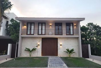Condominio horizontal en  Lagos Del Sol, Cancún, Quintana Roo