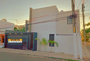 Casa en  Avenida Paseo Ejército Mexicano, Fraccionamiento Joyas De Mocambo, Boca Del Río, Veracruz De Ignacio De La Llave, 94298, Mex