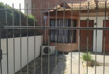 Casa en  Castelar, Partido De Morón