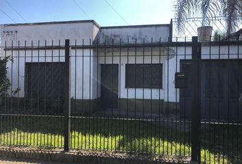 Casa en  Castelar, Partido De Morón