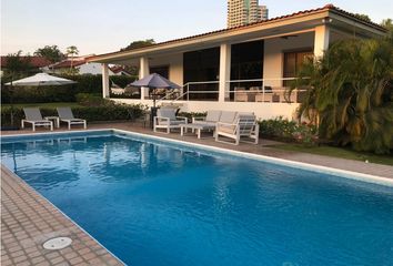 CORONADO / CLUB DE GOLF / 2400m2 / 5 HABITAC / CON PISCINA PRIVADA