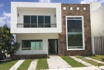 Casa en condominio en  El Condado, El Pueblito, Querétaro, México