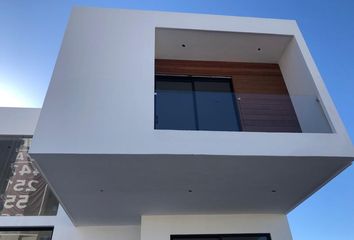 Casa en  Boulevard Universitario, Fraccionamiento Nuevo Paraíso, Querétaro, 76230, Mex