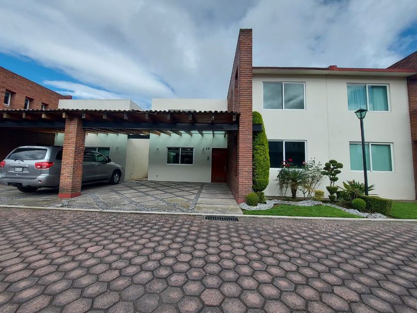 renta Casa en condominio en San Jerónimo Chicahualco, Metepec  (p0MJ0WW_LEASE)