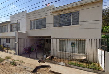 Casa en fraccionamiento en  Avenida Santa María 324-324, La Moderna, Puerto Vallarta, Jalisco, 48344, Mex