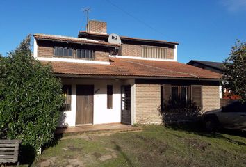 Casa en  Av. Fray Luis Beltrán 5808, B7605hxr Mar Del Plata, Provincia De Buenos Aires, Argentina