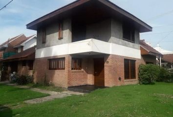 Casa en  Los Pinares, Mar Del Plata