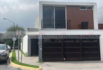 Casa en  Cerrada Alcalá, Cerradas De Cumbres, Monterrey, Nuevo León, 64349, Mex