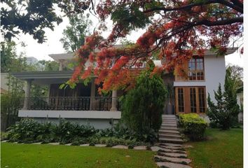 Casa en  Privada De Los Lagos, Bosques De San Isidro, Zapopan, Jalisco, 45133, Mex