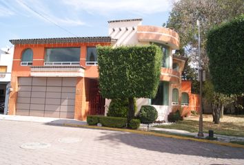 Casa en fraccionamiento en  Jardines De Zavaleta, Dalia 2, Jardines De Zavaleta, Puebla De Zaragoza, Puebla, México