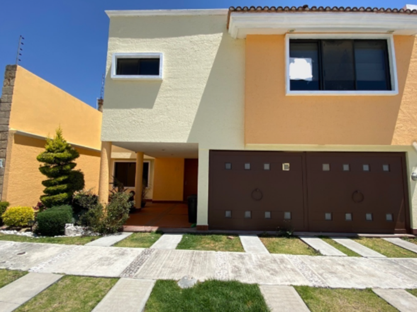 renta Casa en San Bernardino Tlaxcalancingo, San Andrés Cholula  (EB-KG2207r)