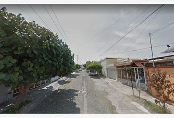 Casa en  Jardines De Las Lomas, Municipio De Colima