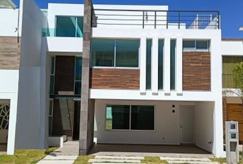 Casa en fraccionamiento en  Santiago Momoxpan, San Pedro Cholula