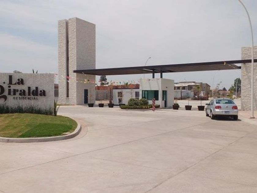 venta Casa en Residencial Toscana, Irapuato, Guanajuato (EB-AS4440s)-  