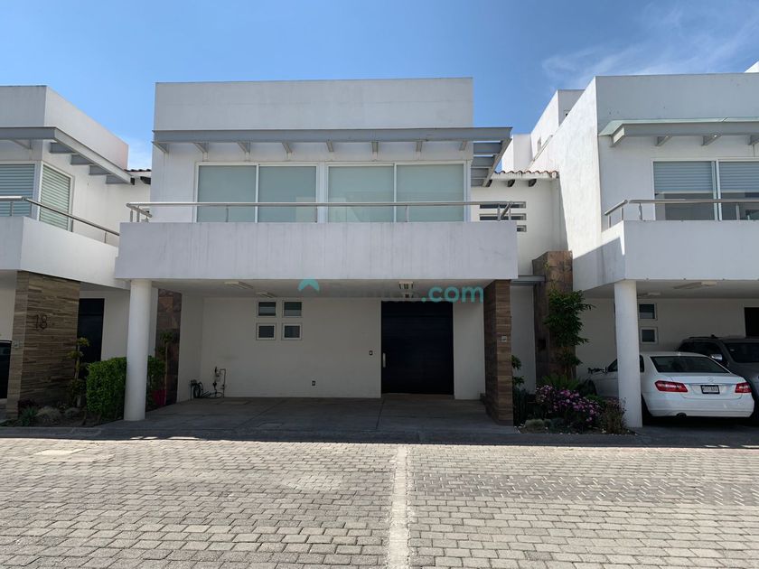 renta Casa en Llano Grande, Metepec, Metepec (RMcpzV)