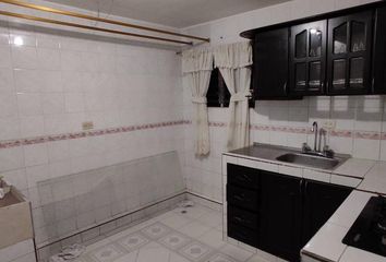 Apartamento en Ciudad 2000, Cali