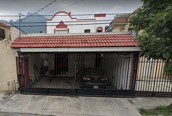 Casa en  Calle Marco Antonio 3101-3199, Camino Real, Guadalupe, Nuevo León, 67170, Mex