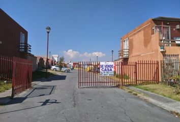 Casa en fraccionamiento en  Santa Juana Centro, Almoloya De Juárez, México, Mex