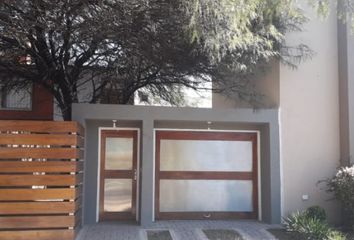 Casa en  San Rafael, Córdoba Capital