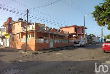 Casa en  Calle Echeven 1593, 21 De Abril, Veracruz, Veracruz De Ignacio De La Llave, 91720, Mex