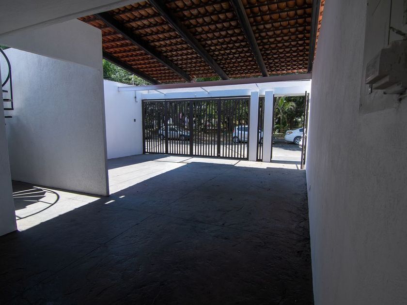 renta Casa en Arboledas 1a Secc, Zapopan, Jalisco (EB-NA1863r)