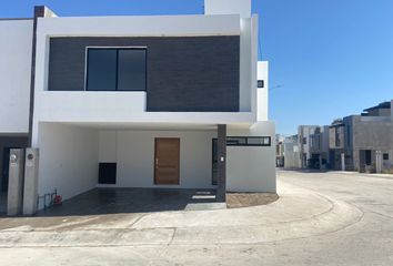 Casa en  Avenida Fundidora, Mexquitic De Carmona, San Luis Potosí, 78470, Mex