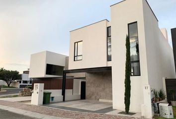 12 casas en venta en Cadereyta de Montes 