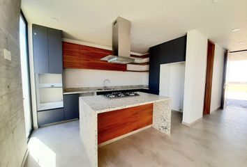 Casa en condominio en  Avenida Valle De Los Imperios, Fraccionamiento Valle Imperial, Zapopan, Jalisco, 45134, Mex