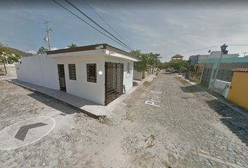 Casa en  Calle Plan De Ayala 19, Fraccionamiento Bugambilias, Manzanillo, Colima, 28239, Mex