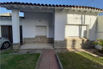 Casa en  Los Pinares, Mar Del Plata