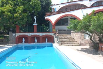 Quinta en  Fraccionamiento Villas De Xochitepec, Xochitepec, Morelos