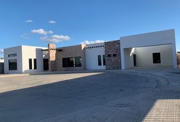 Casa en fraccionamiento en  Los Naranjos, Hermosillo