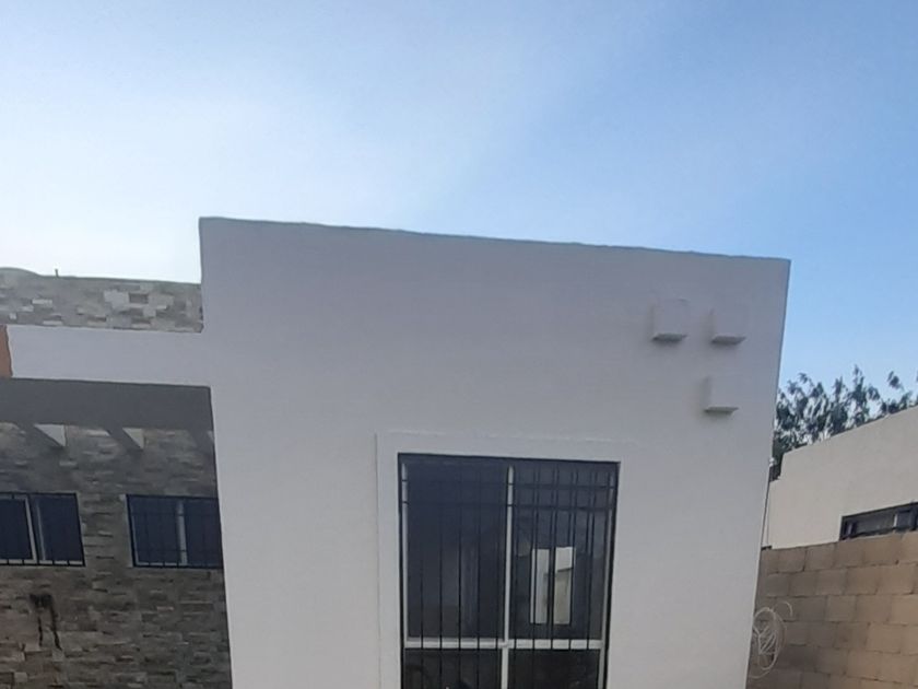 renta Casa en Villas de Caucel, Mérida, Yucatán (EB-MN0778r)