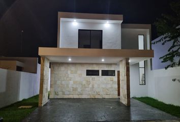 Casa en condominio en  Calle 22, Cholul, Mérida, Yucatán, 97305, Mex