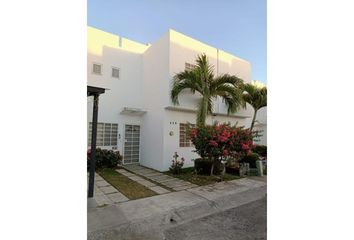 15 habitacionales en venta en Fraccionamiento Las Ceibas, Bahía de Banderas  