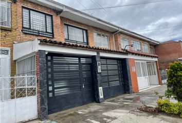 Casa en  San Fernando Occidente, Bogotá